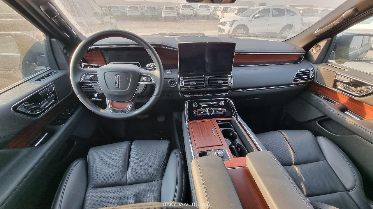 2023 LINCOLN NAVIGATOR L — 8