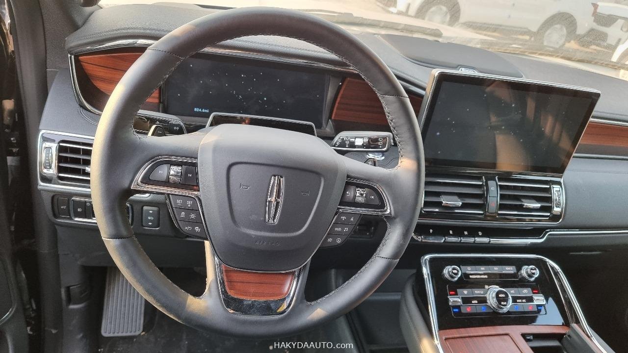 2023 LINCOLN NAVIGATOR L — 6