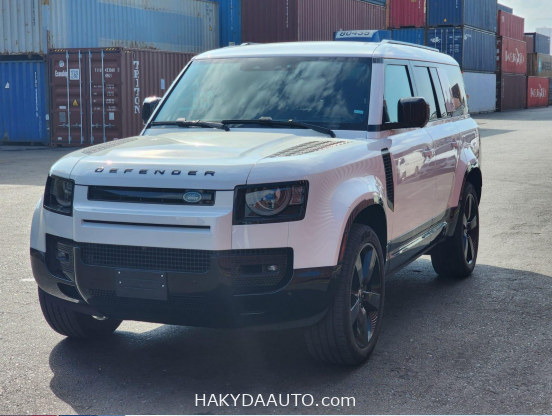 2024 Land Rover Defender 130 X-Dynamic SE — 2