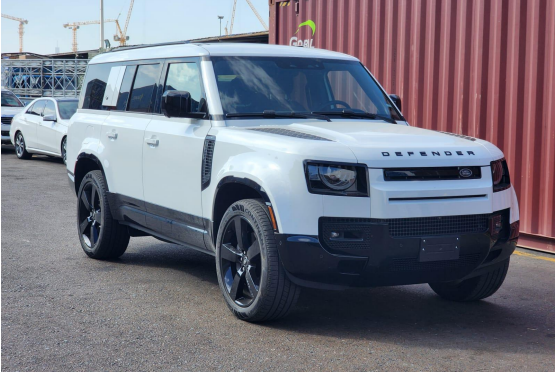 2024 Land Rover Defender 130 X-Dynamic SE