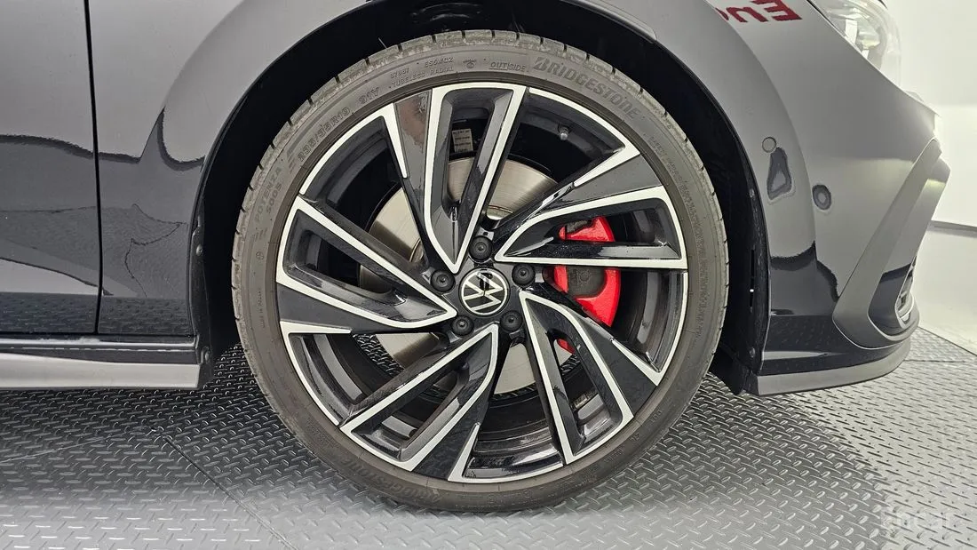 2024 Volkswagen GOLF GTI 2.0 Turbo — 3