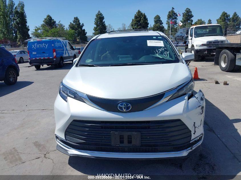 2023 TOYOTA SIENNA XLE HYBRID