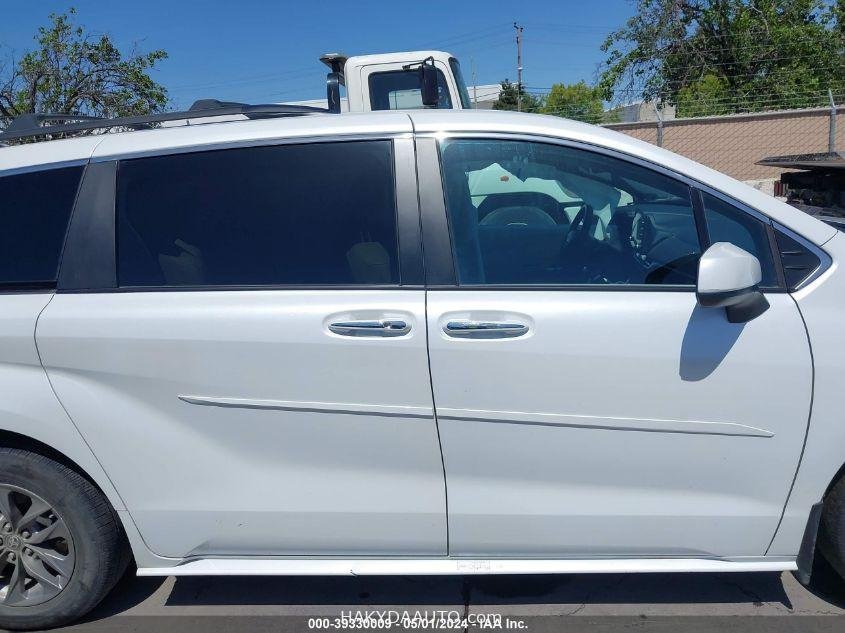 2023 TOYOTA SIENNA XLE HYBRID — 5