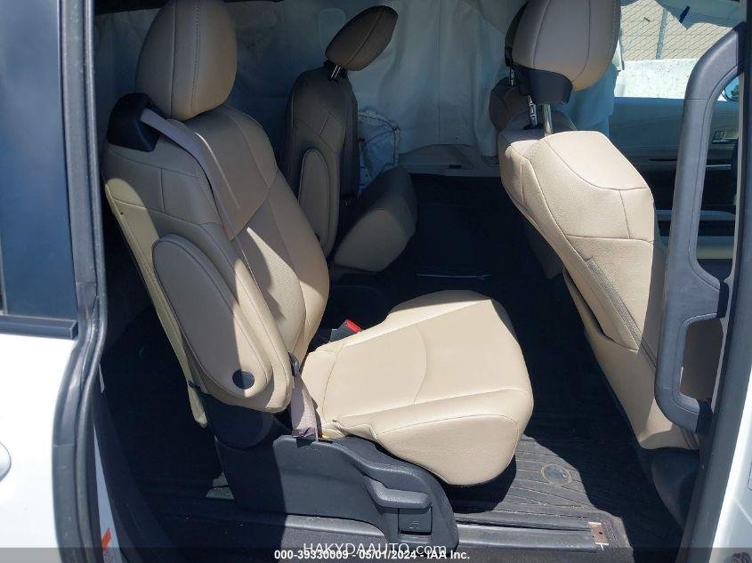 2023 TOYOTA SIENNA XLE HYBRID — 9