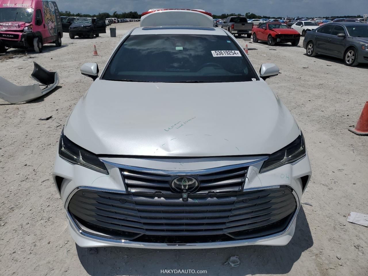 TOYOTA AVALON LIMITED 2022