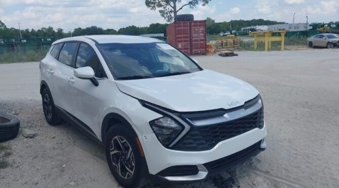 2023 KIA SPORTAGE LX