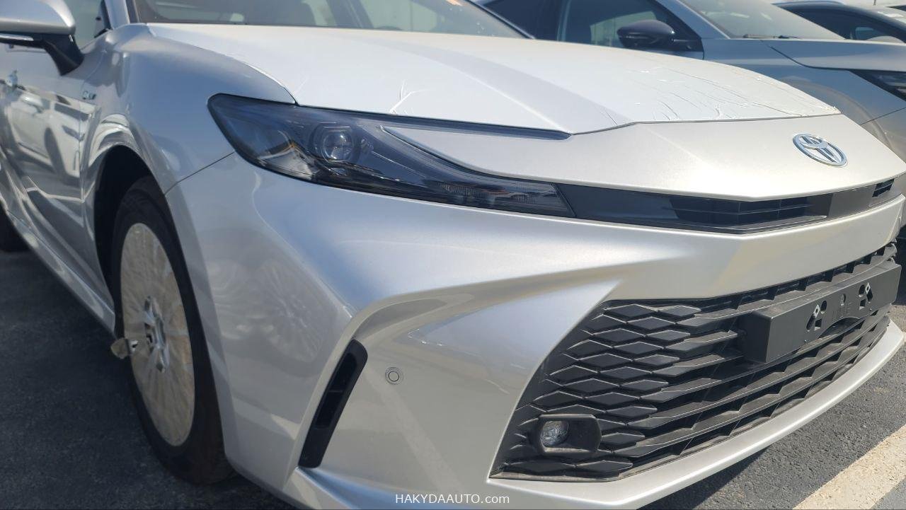 2025 TOYOTA CAMRY E-PLUS | 2.5L HYBRID — 8