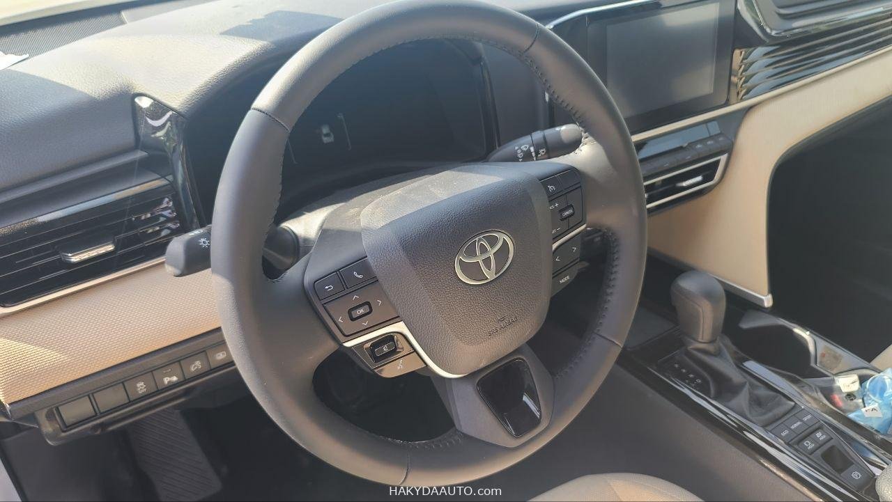 2025 TOYOTA CAMRY E-PLUS | 2.5L HYBRID — 16