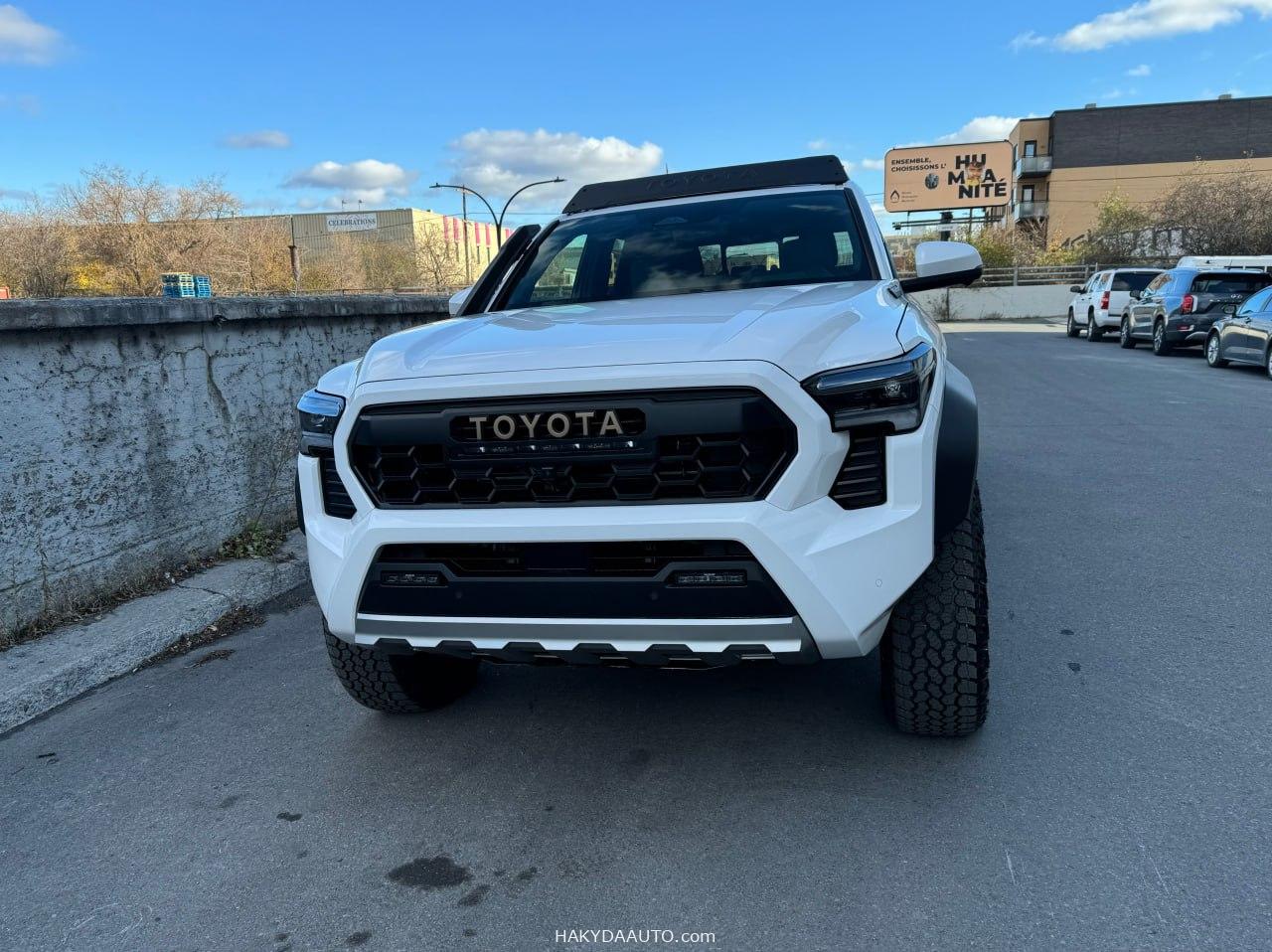 2024 TOYOTA TACOMA TRAILHUNTER