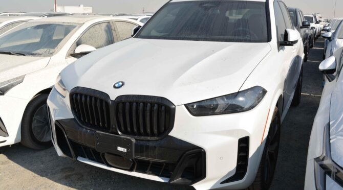 2024 BMW X5 xDrive 40i M Package