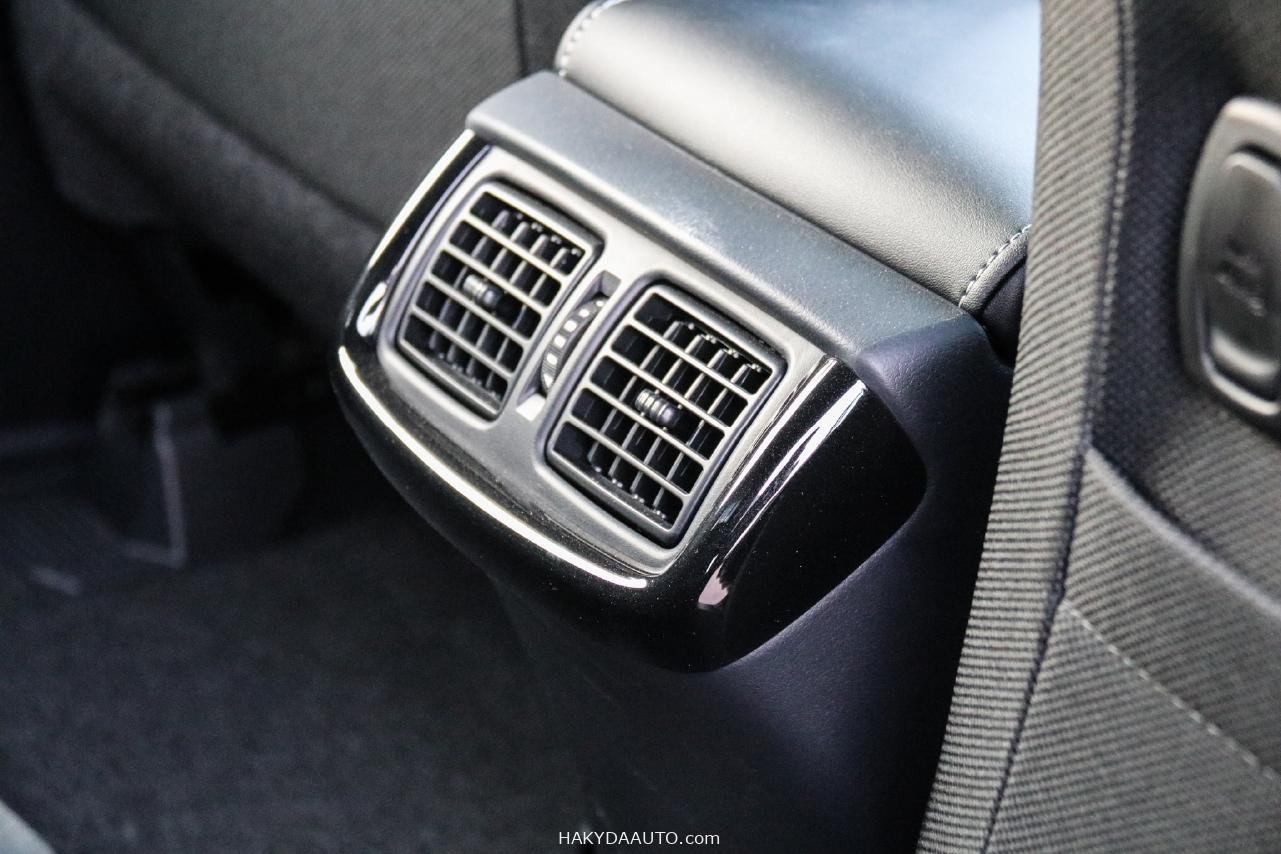2025 Toyota Hilux Adventure | 4.0L 6AT 4X4 — 15
