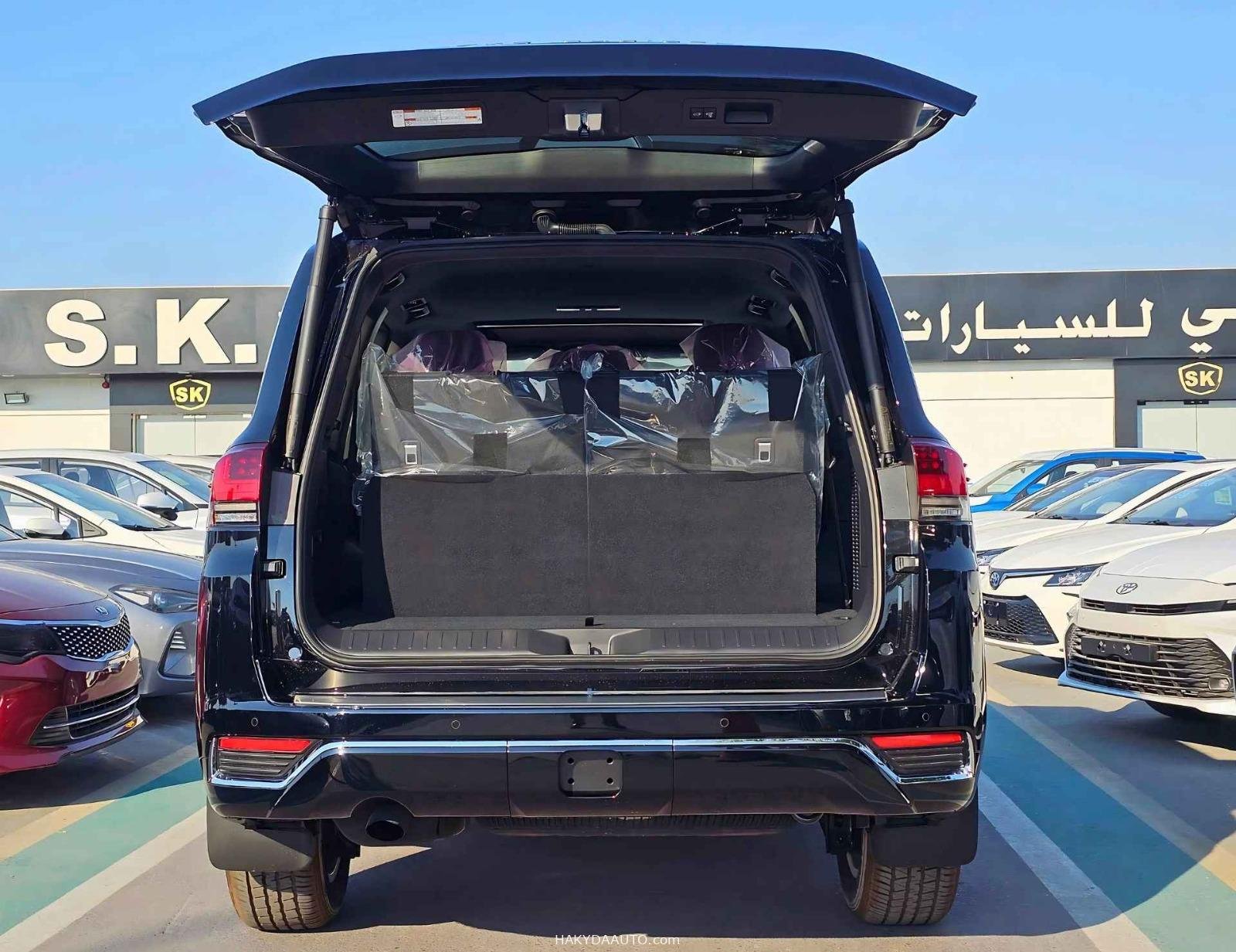 2025 TOYOTA LAND CRUISER 300 VX — 5