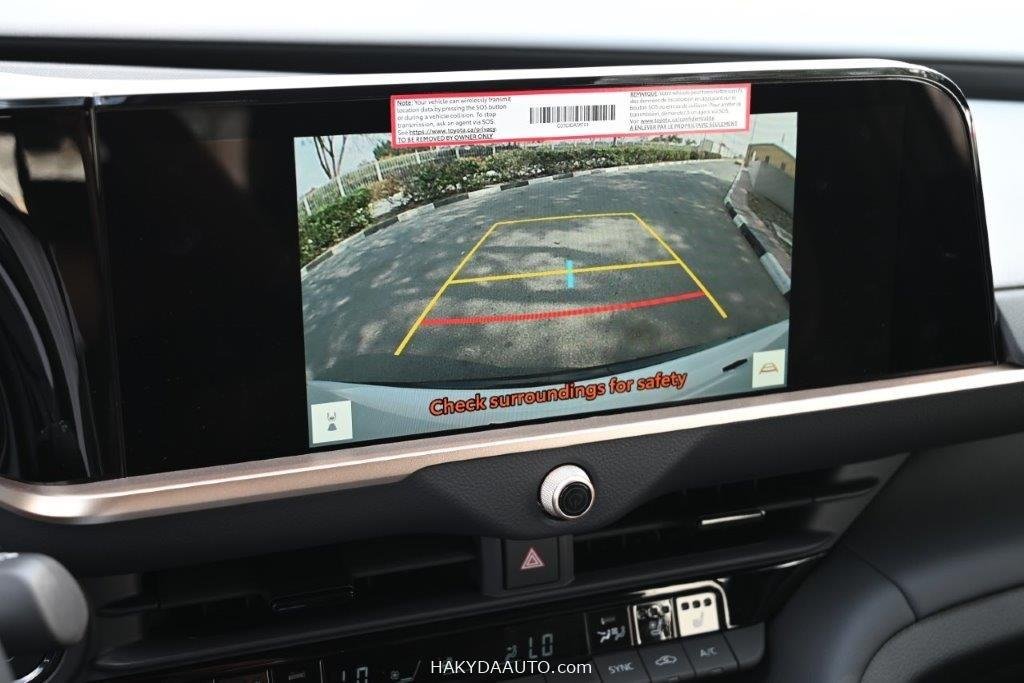 2025 TOYOTA CROWN SIGNIA LIMITED HYBRID 2.5L PETROL AT AWD — 8
