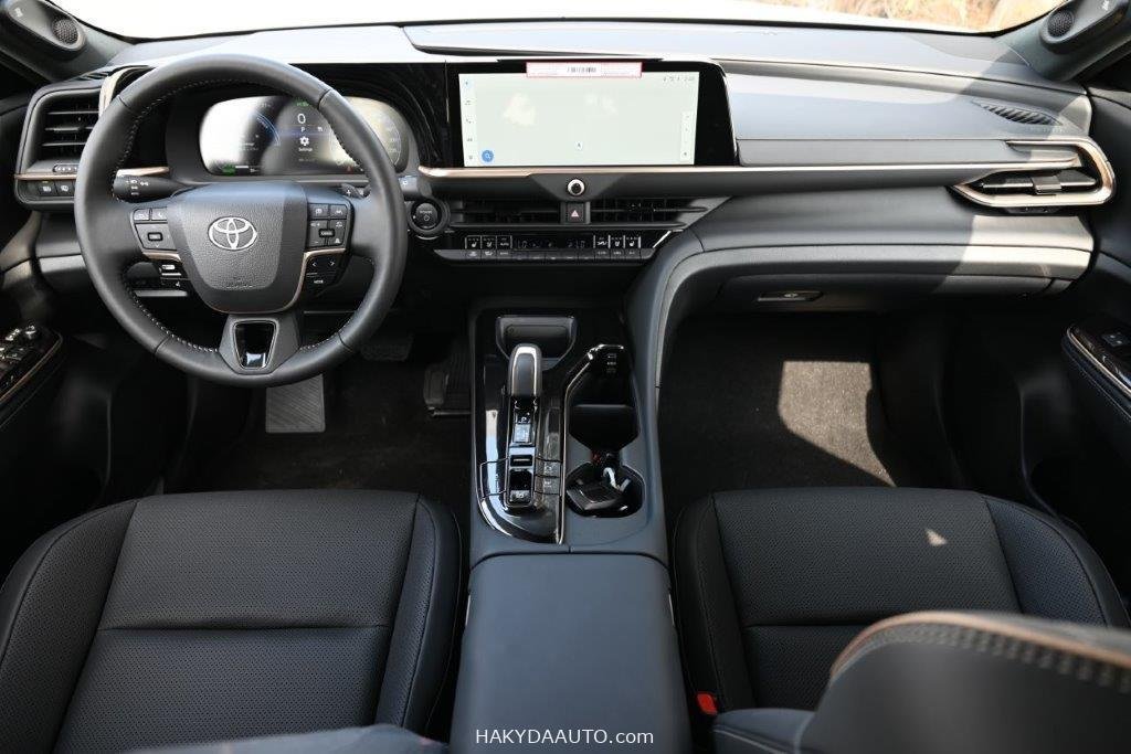 2025 TOYOTA CROWN SIGNIA LIMITED HYBRID 2.5L PETROL AT AWD — 10
