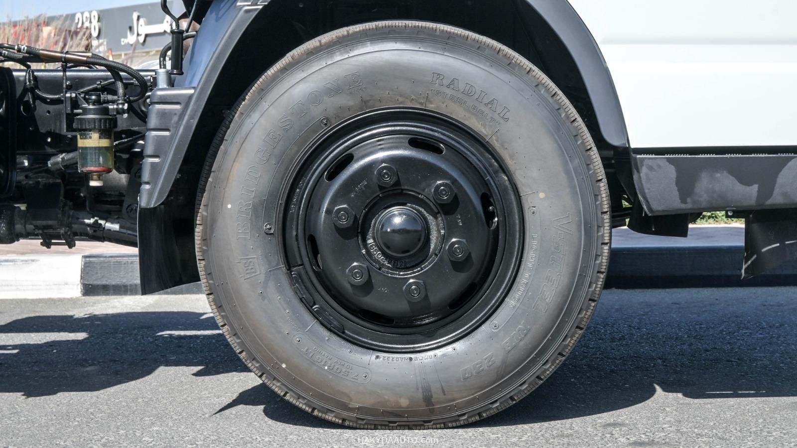 2025 FUSO CANTER 16FT 4.2L DIESEL 170L CHASSIS ABS — 9