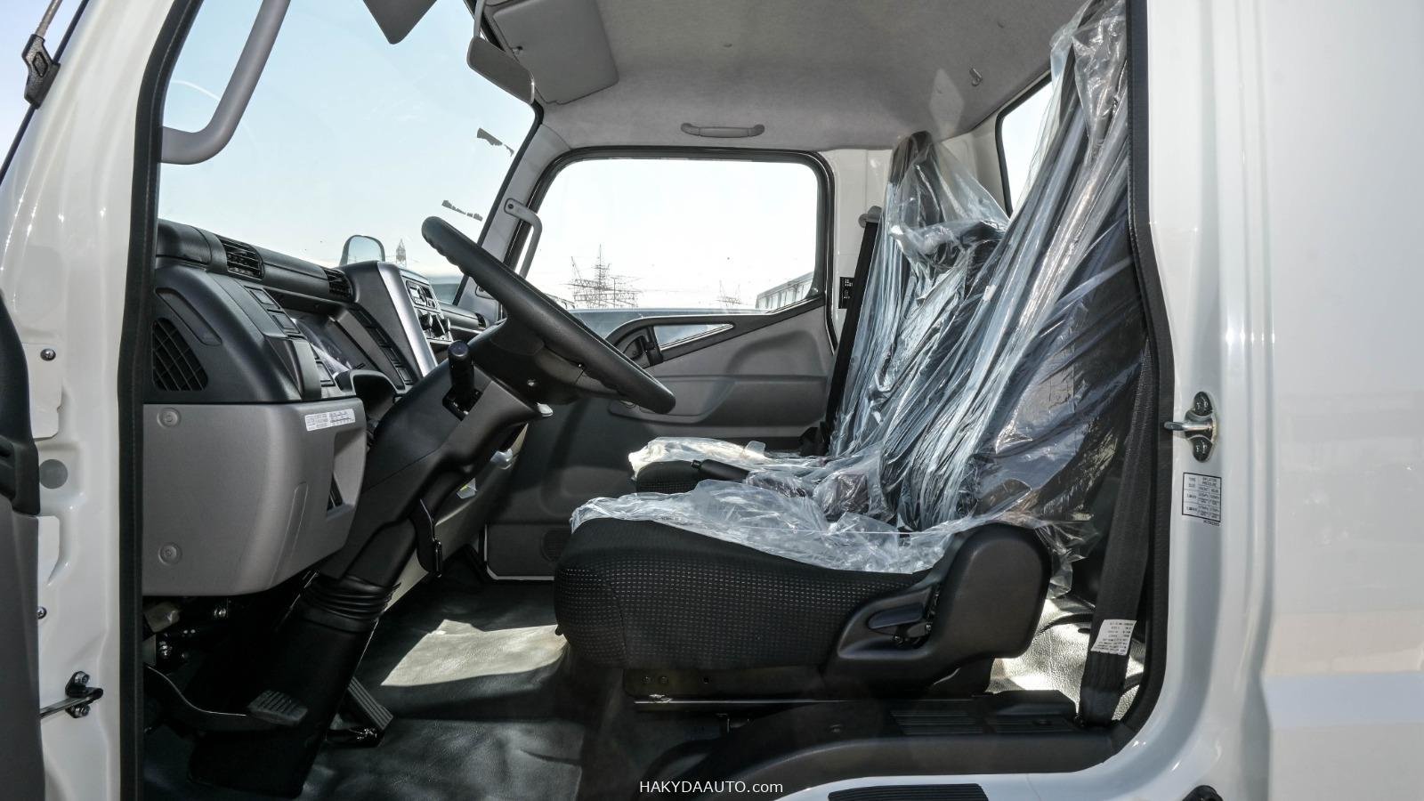 2025 FUSO CANTER 16FT 4.2L DIESEL 170L CHASSIS ABS — 20