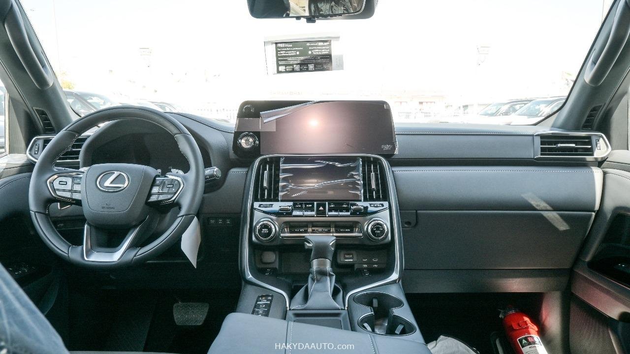 2025 LEXUS LX600 OVERTRAIL 3.5L TT — 17