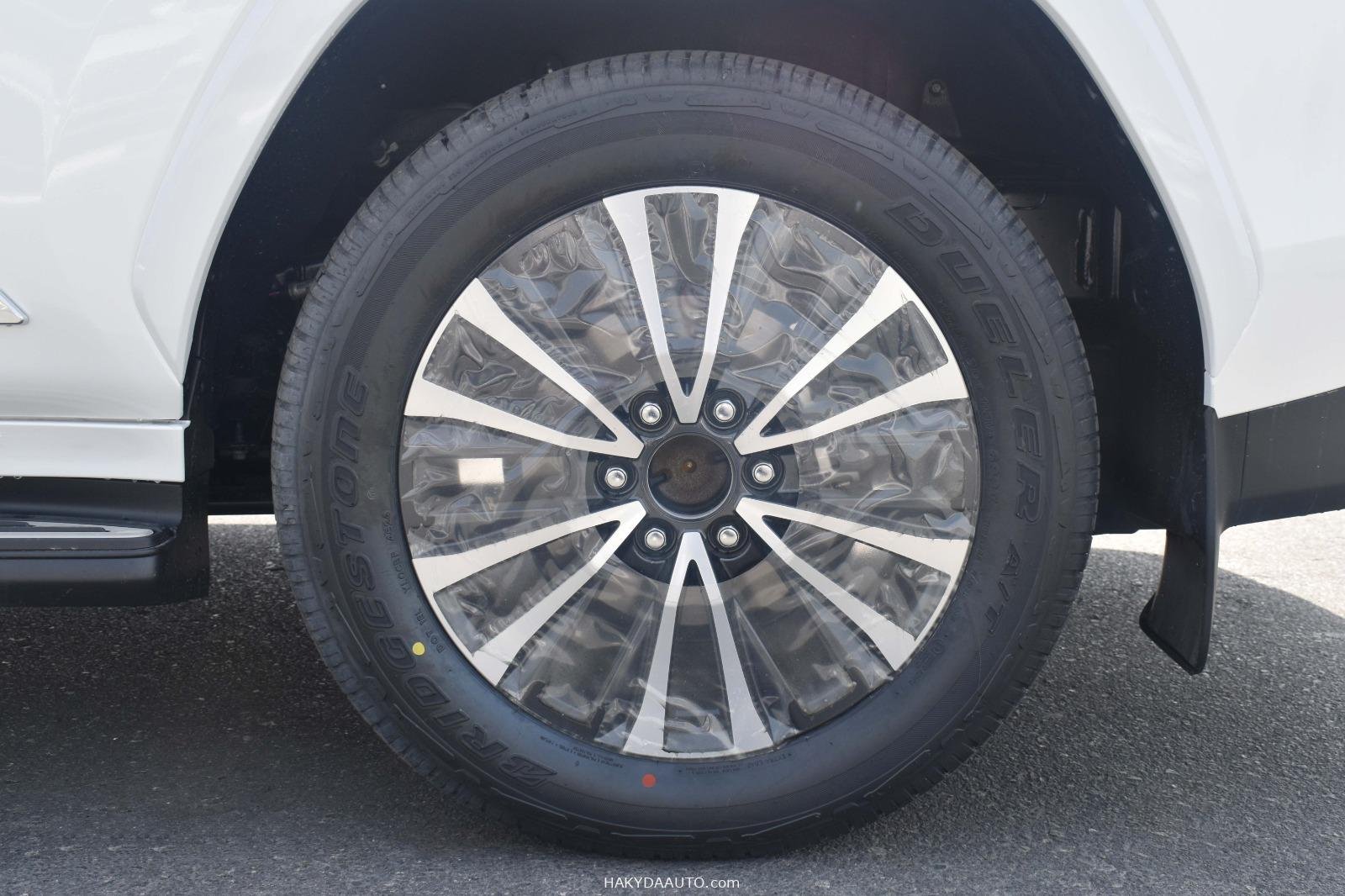 2025 LEXUS LX700h 3.5TT HYBRID — 7