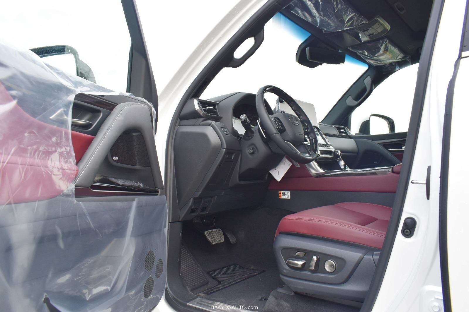 2025 LEXUS LX700h 3.5TT HYBRID — 12