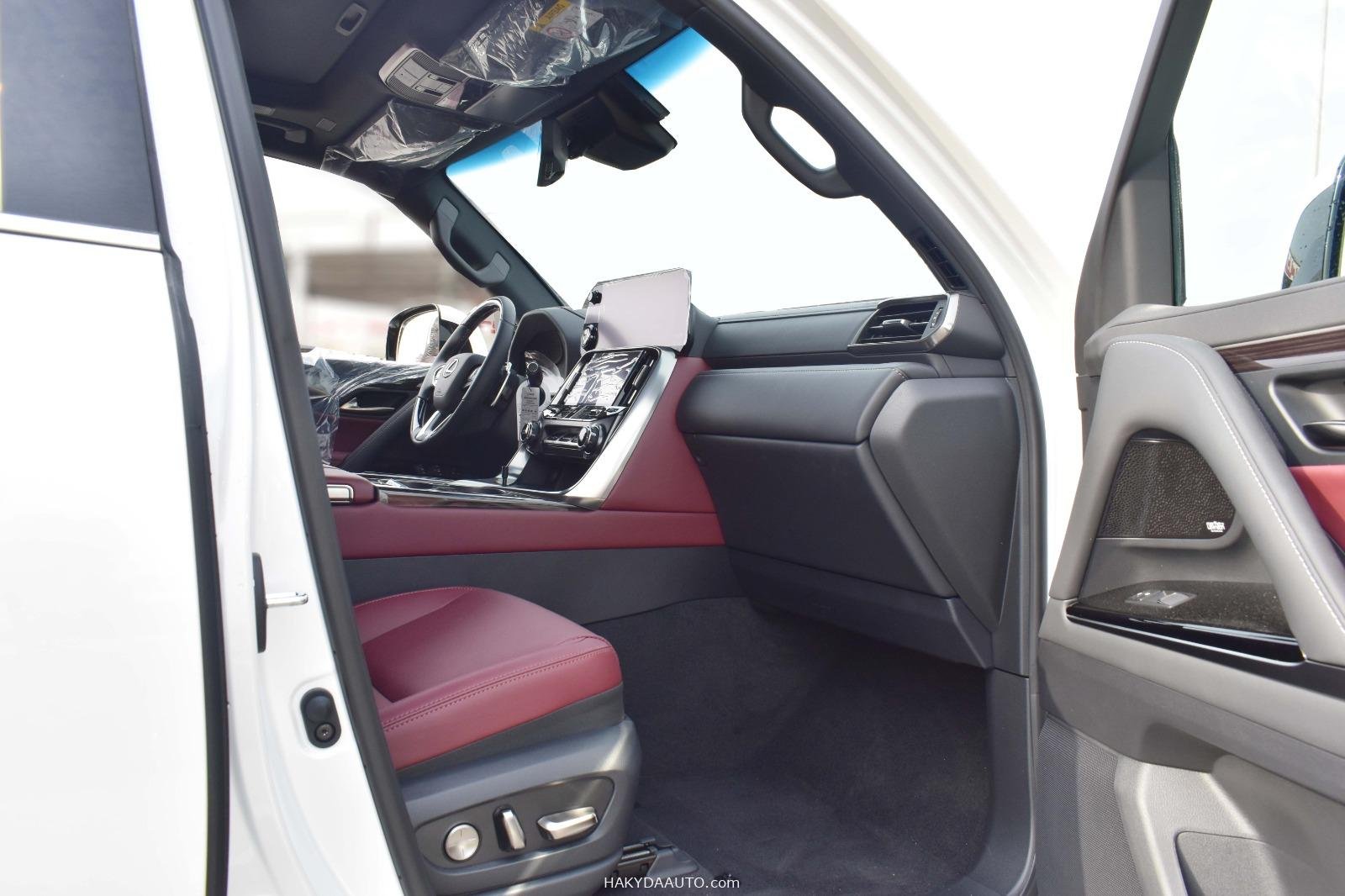 2025 LEXUS LX700h 3.5TT HYBRID — 18