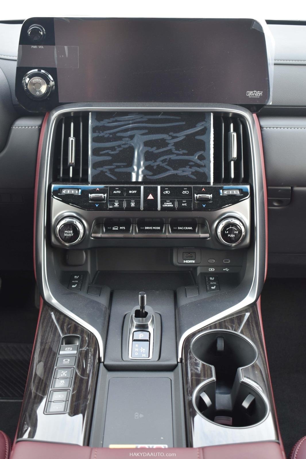 2025 LEXUS LX700h 3.5TT HYBRID — 23