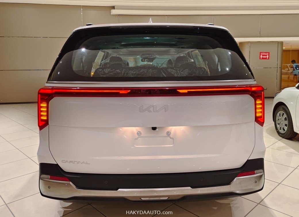 2025/24 KIA CARNIVAL GLS GCC  3.5L V6 — 11
