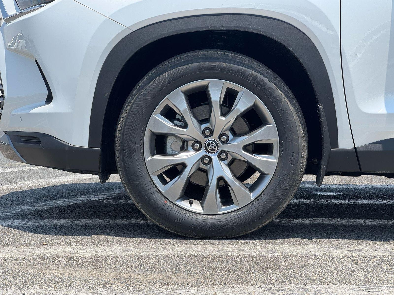 2025 TOYOTA GRAND HIGHLANDER LIMITED  2.5L HYBRID AWD — 5