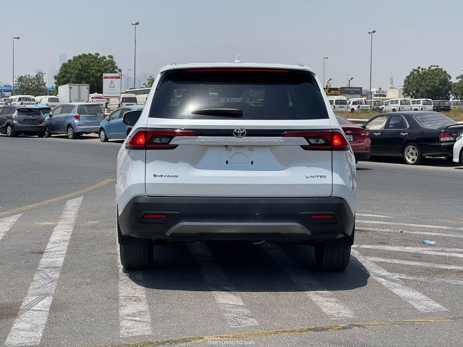 2025 TOYOTA GRAND HIGHLANDER LIMITED  2.5L HYBRID AWD — 8