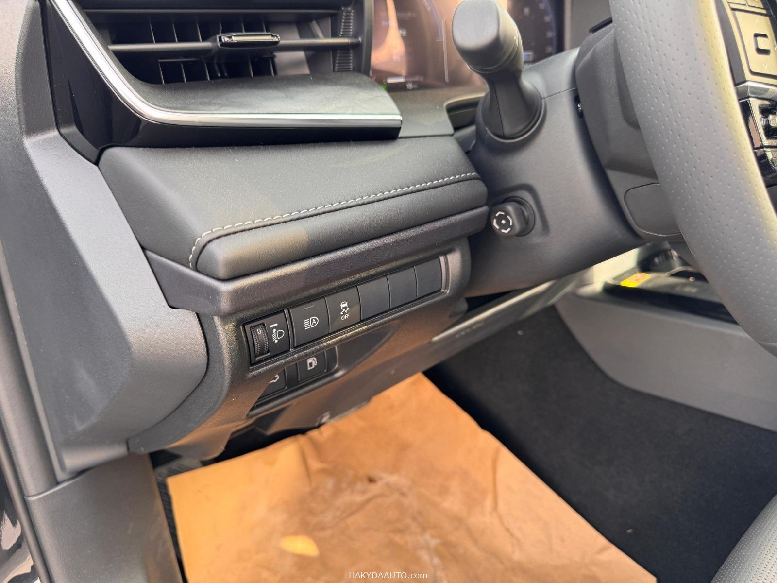 2025 TOYOTA CAMRY HG PREMIUM 2.5L HYBRID — 25