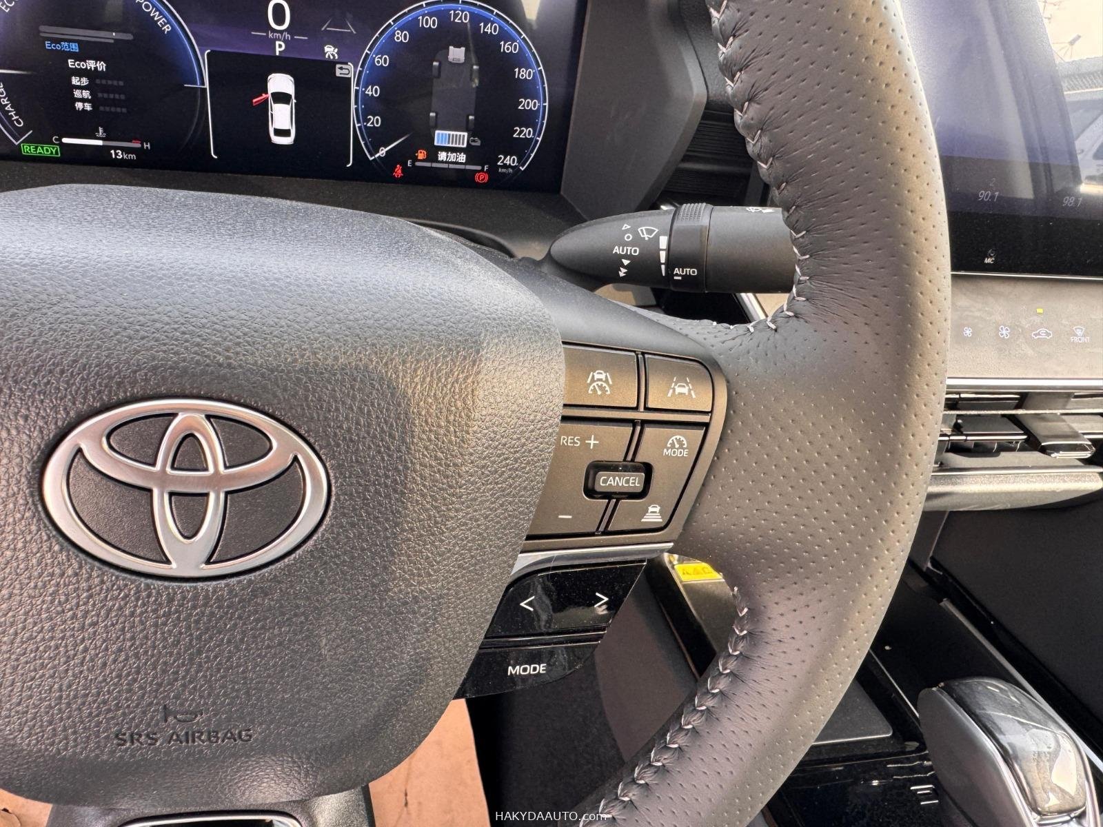2025 TOYOTA CAMRY HG PREMIUM 2.5L HYBRID — 28