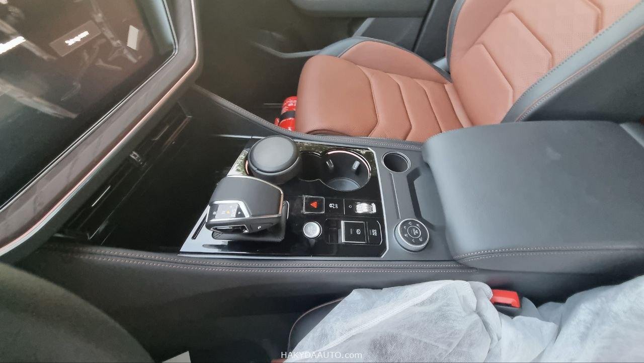 2025 VW TOUAREG ELEGANCE PLUS | 3.0T V6 AWD — 13