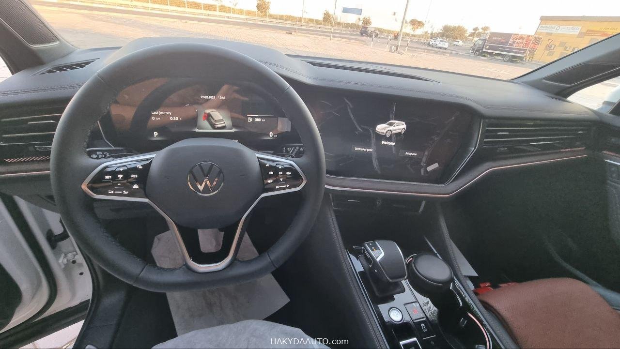 2025 VW TOUAREG ELEGANCE PLUS | 3.0T V6 AWD — 6