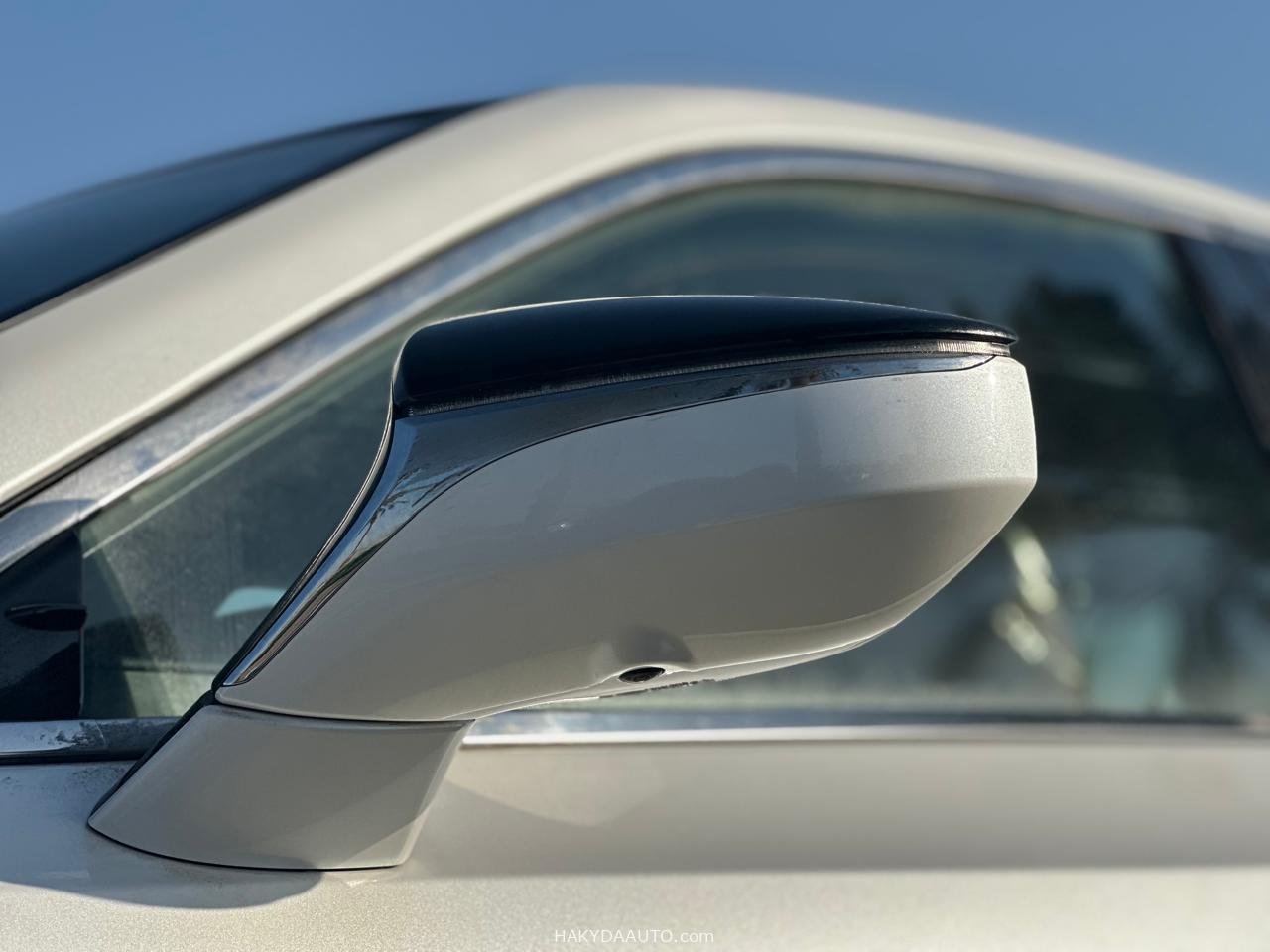 2025 LEXUS ES350 SIGNET 3.5L V6 — 8