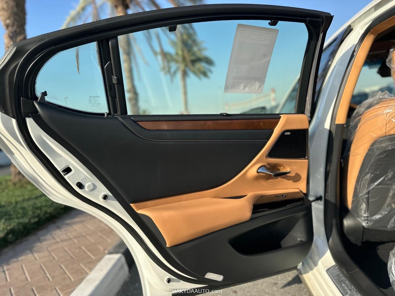 2025 LEXUS ES350 SIGNET 3.5L V6 — 15