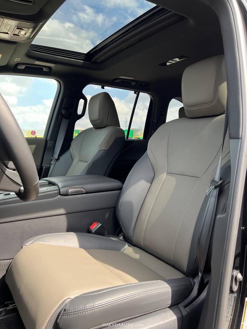 2025 LEXUS LX700h OVERTRAIL | 3.5TT HYBRID — 7