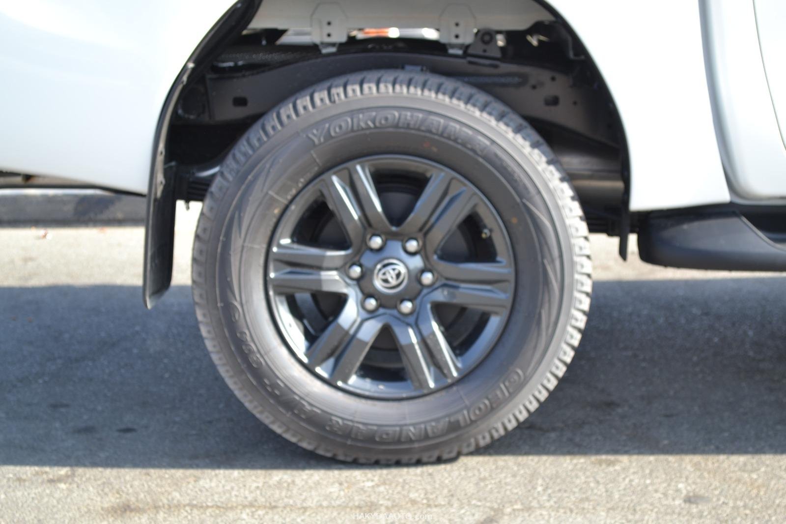 2025 TOYOTA HILUX SR5 | 2.7L 4WD МКПП — 8