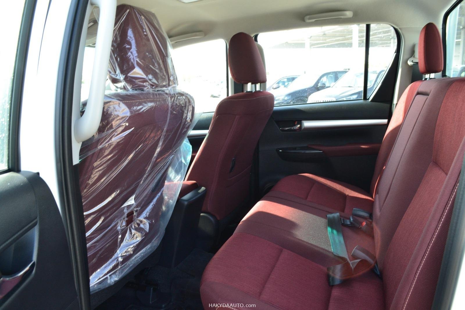 2025 TOYOTA HILUX SR5 | 2.7L 4WD МКПП — 12