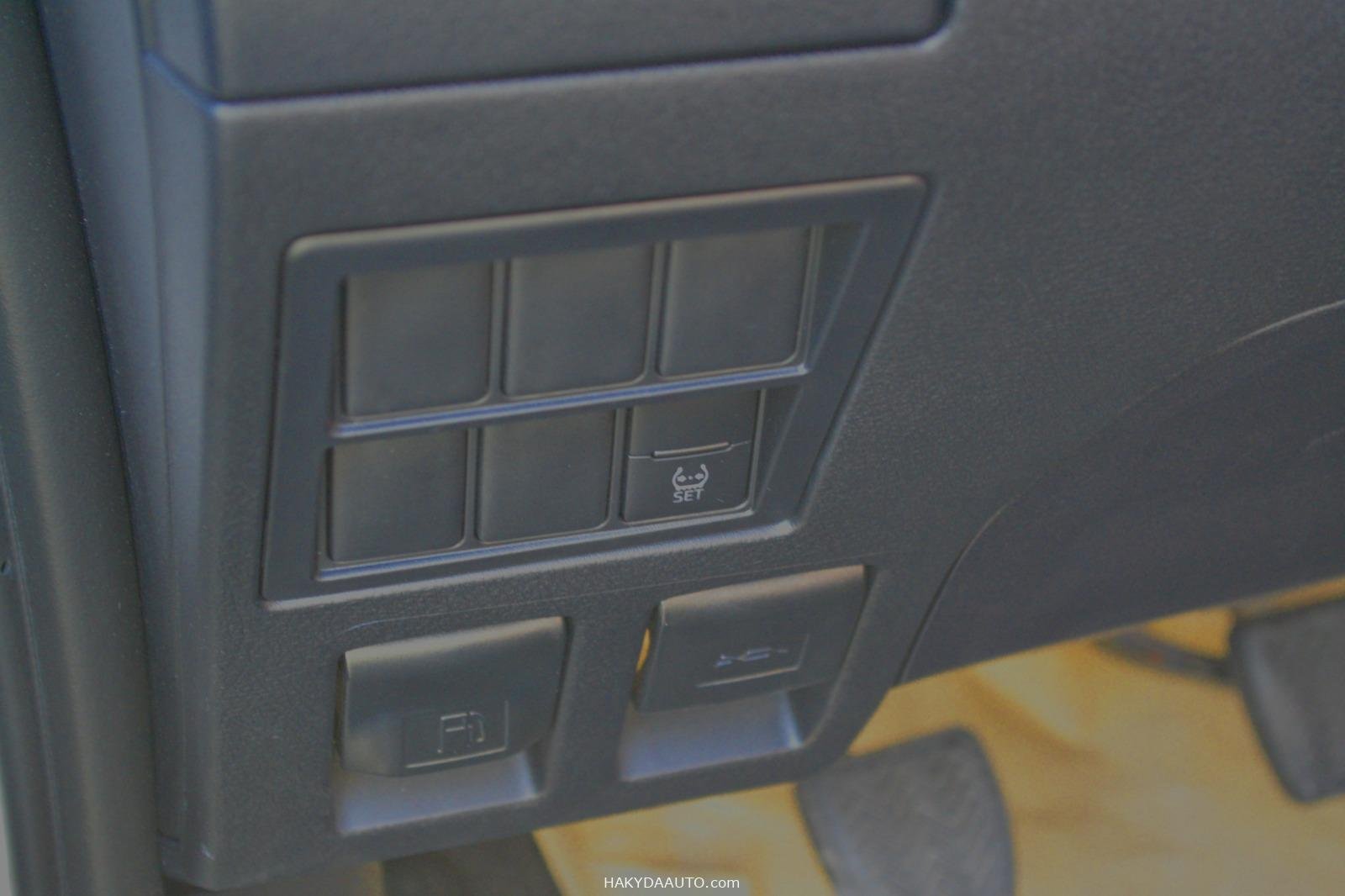 2025 TOYOTA HILUX SR5 | 2.7L 4WD МКПП — 14