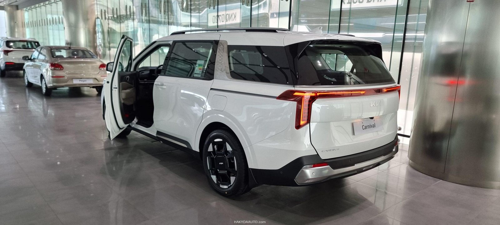 2025 KIA CARNIVAL GLS | 3.5L V6  (максимальная) — 2