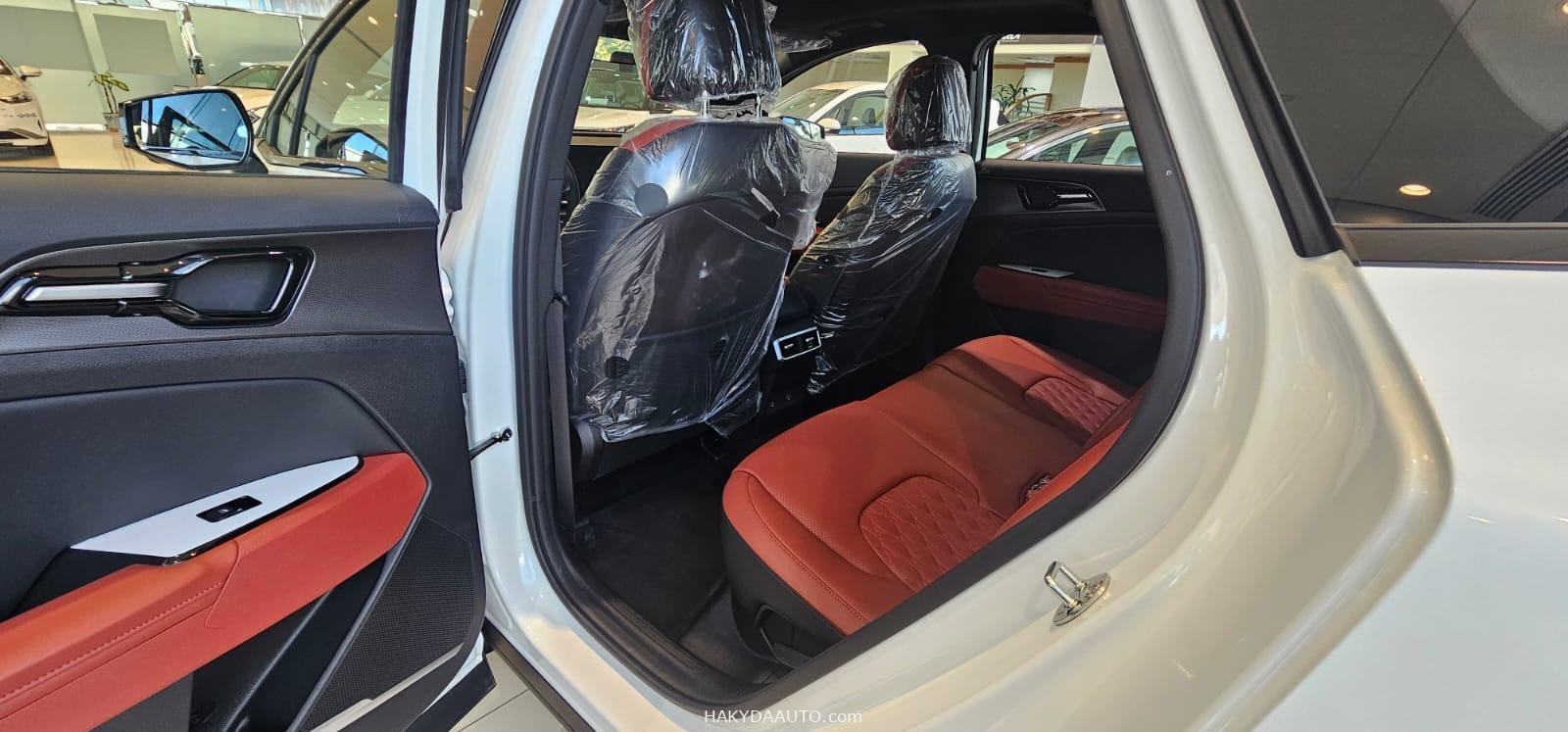 2025 KIA SPORTAGE L  GCC   LONG WHEELBASE | 2.0L TURBO ENGINE  4WD — 24