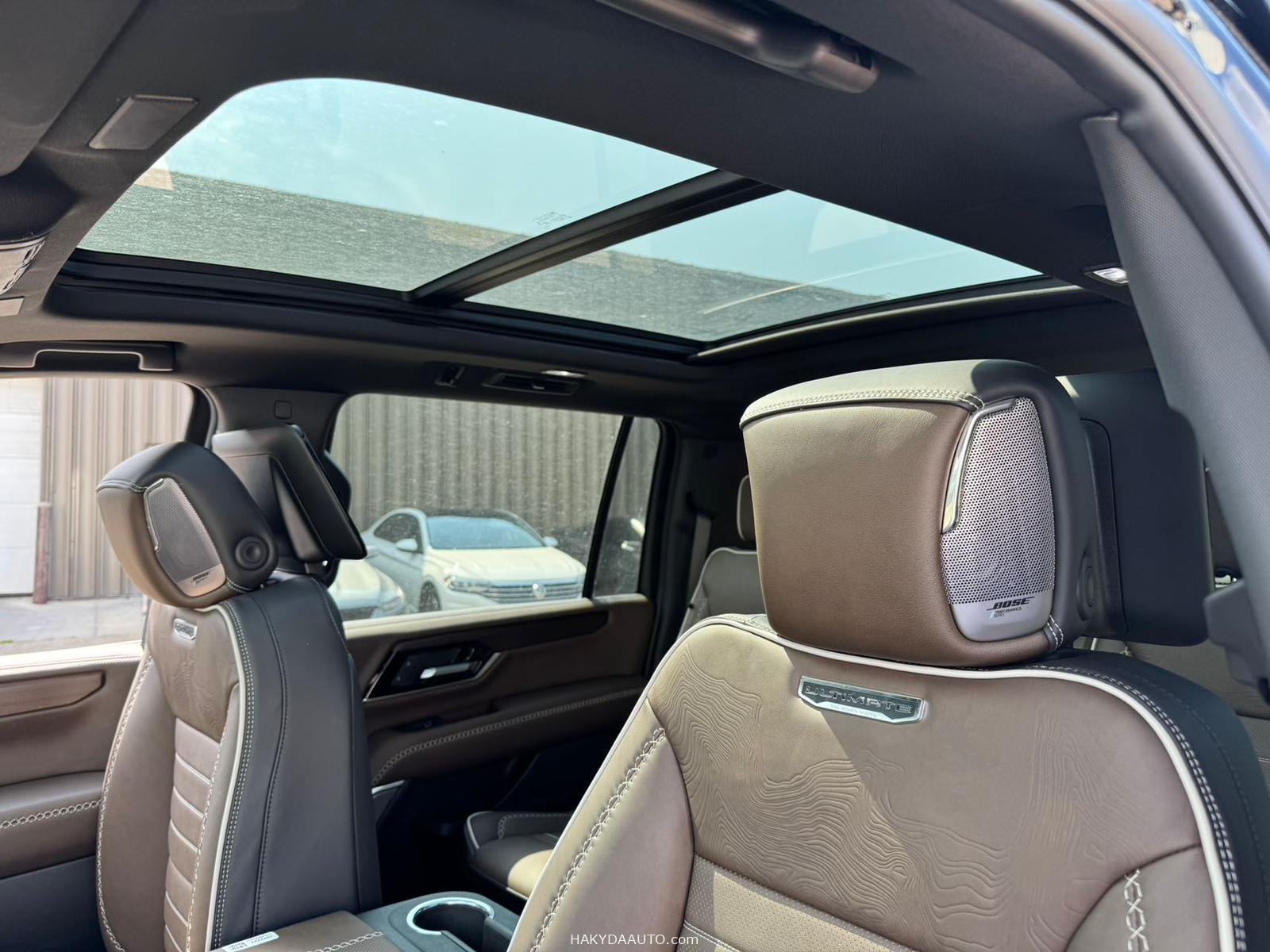 2025 GMC YUKON XL DENALI ULTIMATE — 3