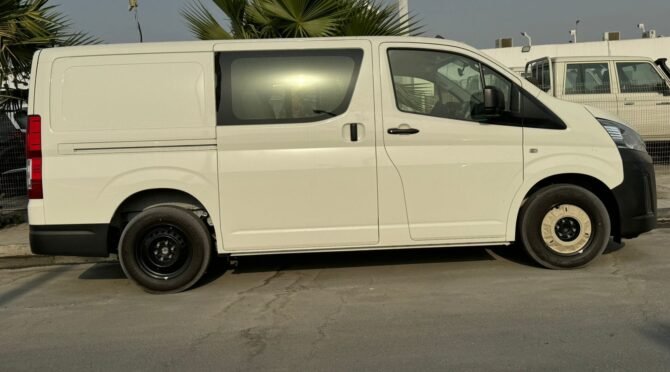 2025 TOYOTA HIACE DX SEMI PANEL VAN LOW ROOF 3.5L MT | W/O REAR HEATER, REAR 3 POINT SEATBELT