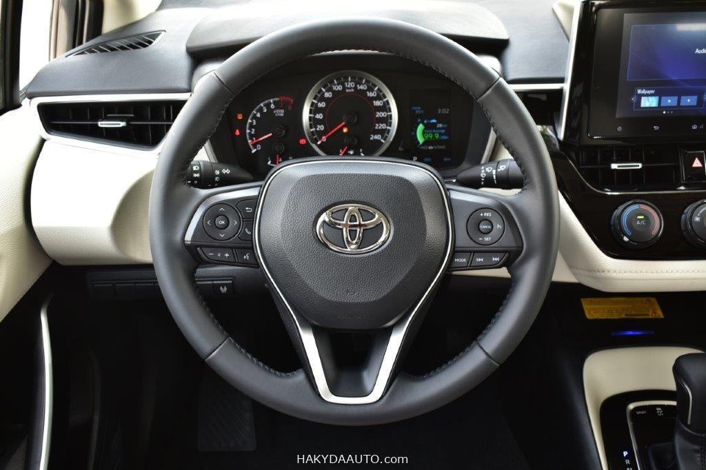 2025 TOYOTA COROLLA GLI 2.0L AT GCC — 16