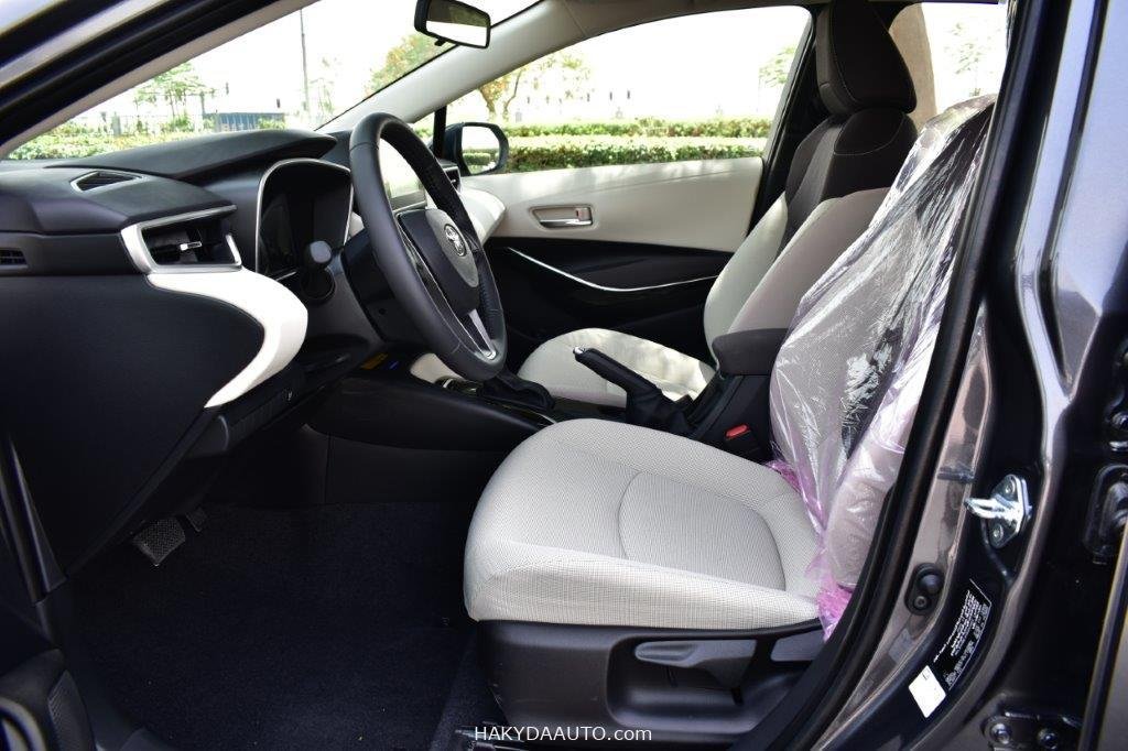 2025 TOYOTA COROLLA GLI 2.0L AT GCC — 12