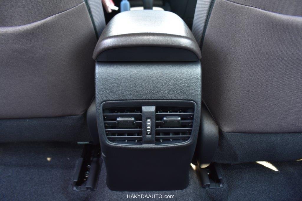 2025 TOYOTA COROLLA XLI 1.6L GCC — 11