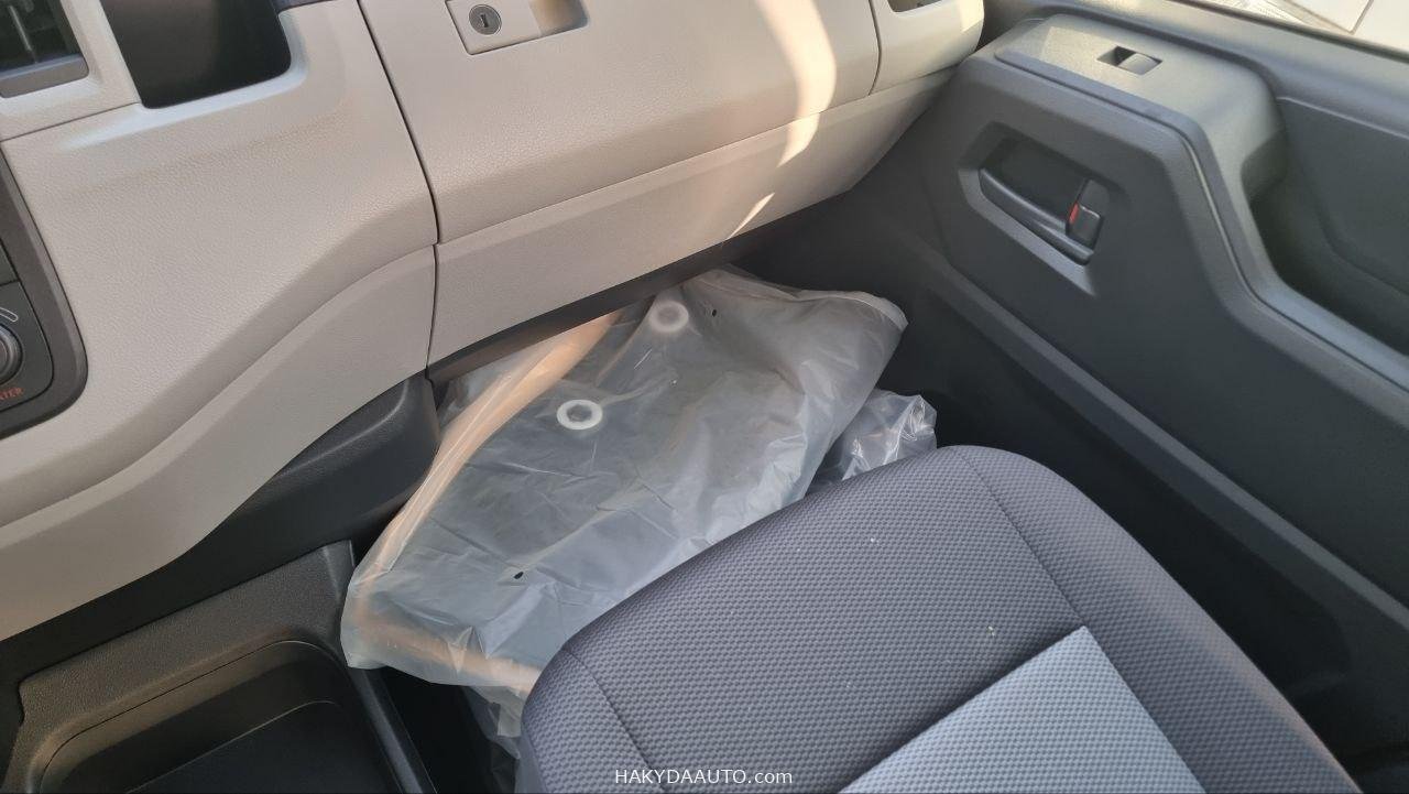 2025 TOYOTA HIACE DX PASSENGER 3.5L AT | REAR HEATER & 2 POINT SEATBELTS — 13