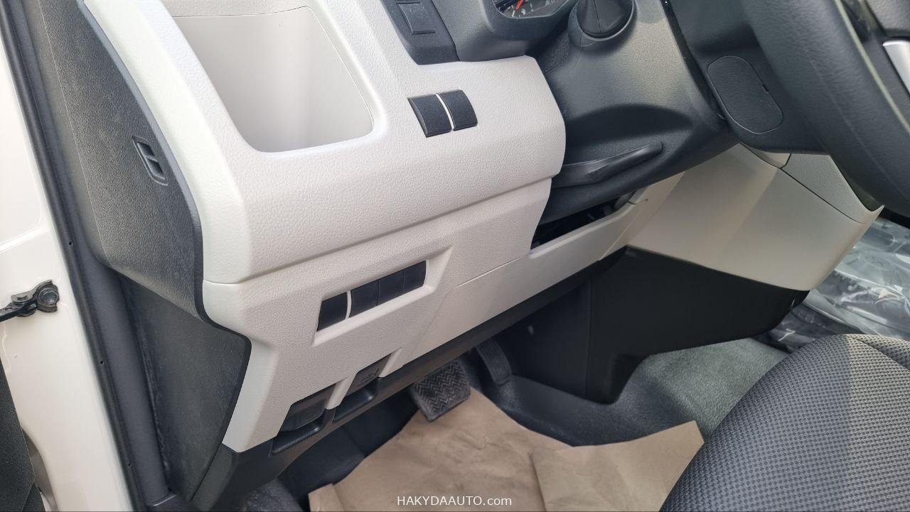 2025 TOYOTA HIACE PANEL VAN LOW ROOF 3.5L AT — 12