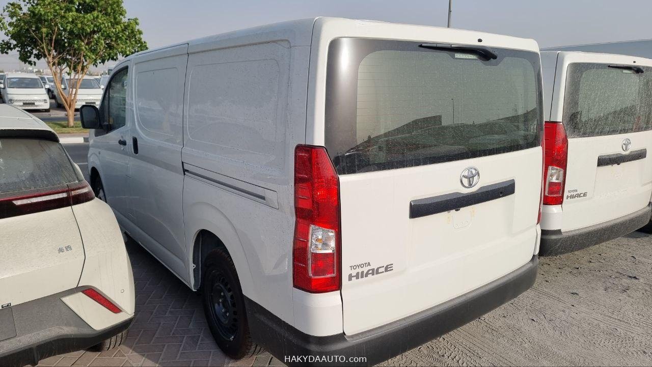 2025 TOYOTA HIACE PANEL VAN LOW ROOF 3.5L AT — 2