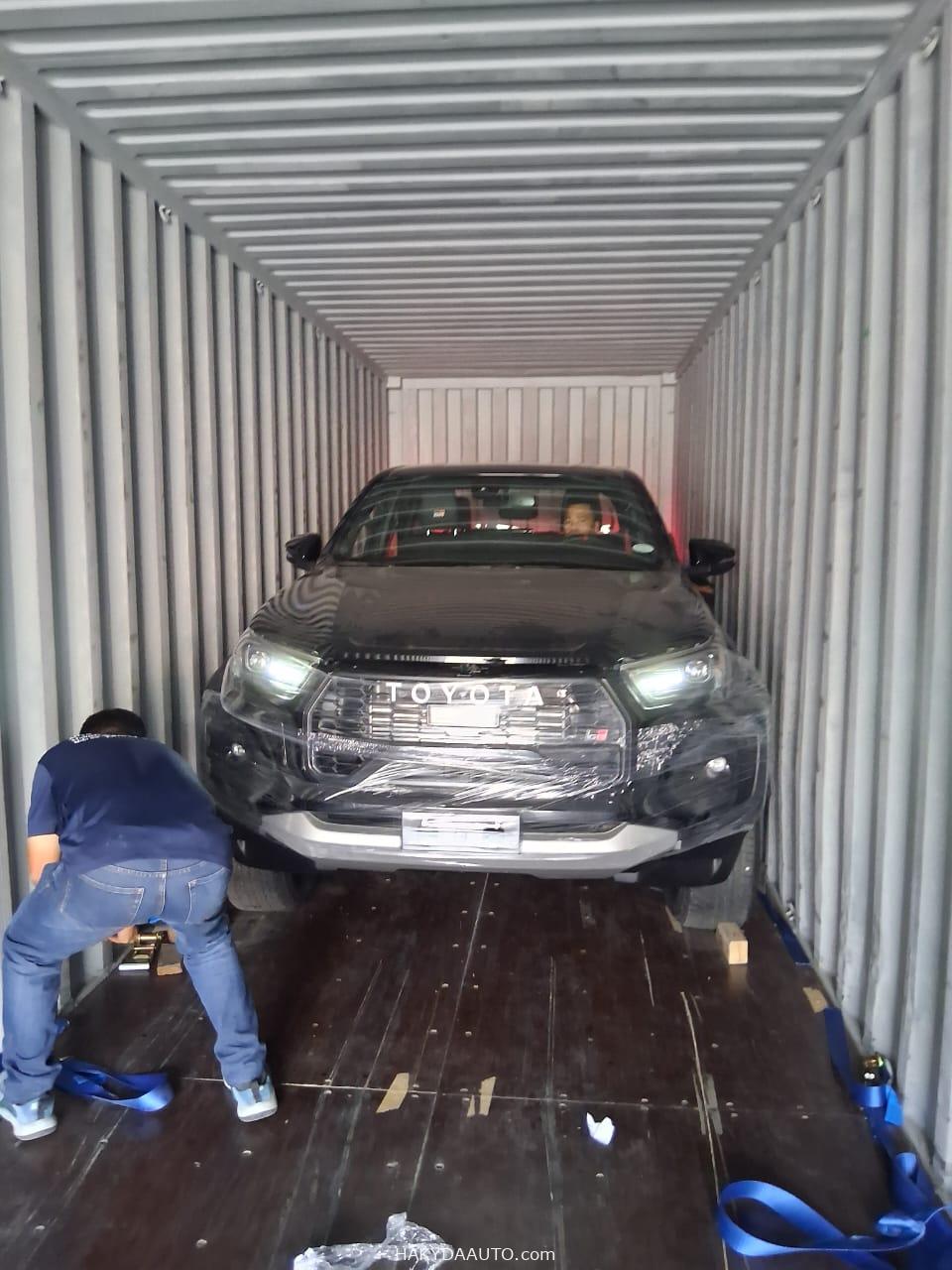 2025 TOYOTA HILUX GR 2.8L DIESEL AT