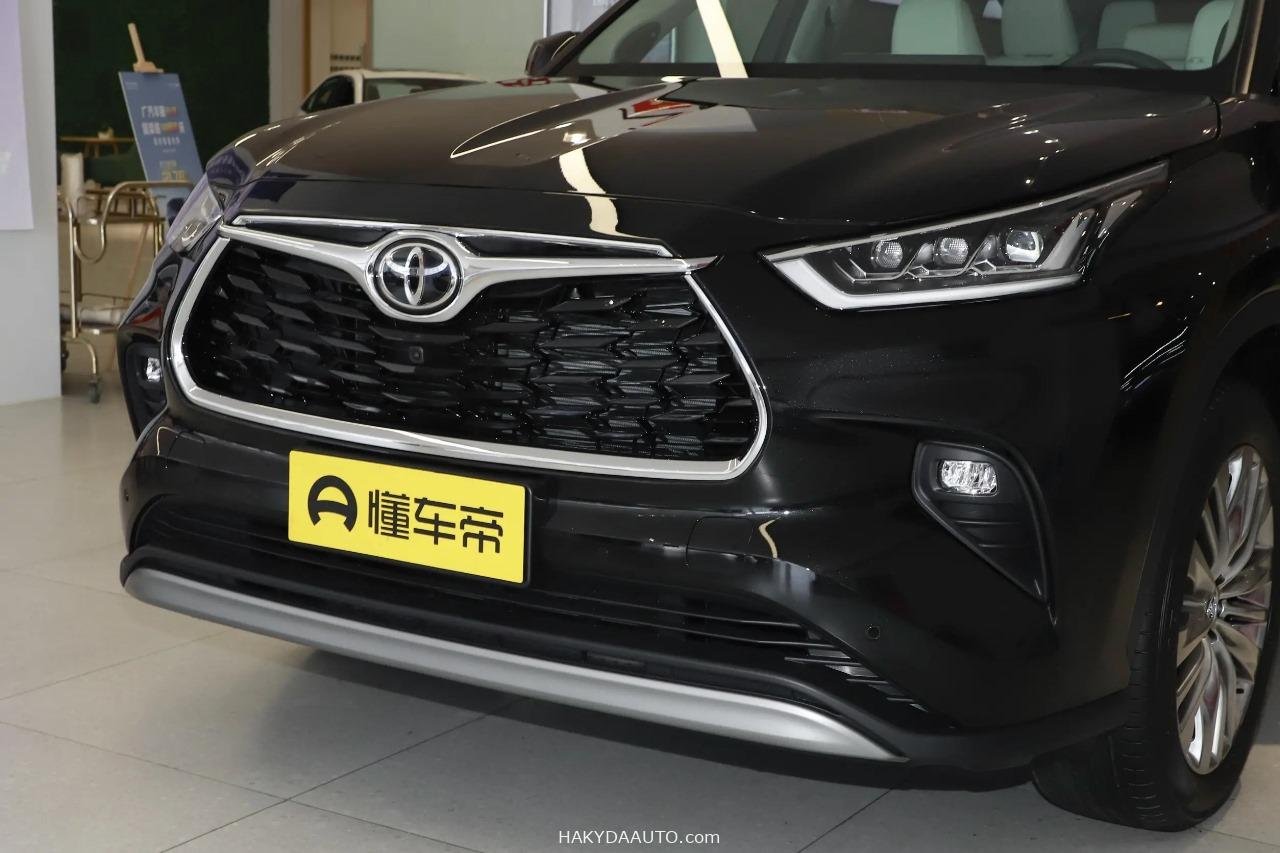 2025 TOYOTA HIGHLANDER LIMITED 2.5L Hybrid 4WD — 6